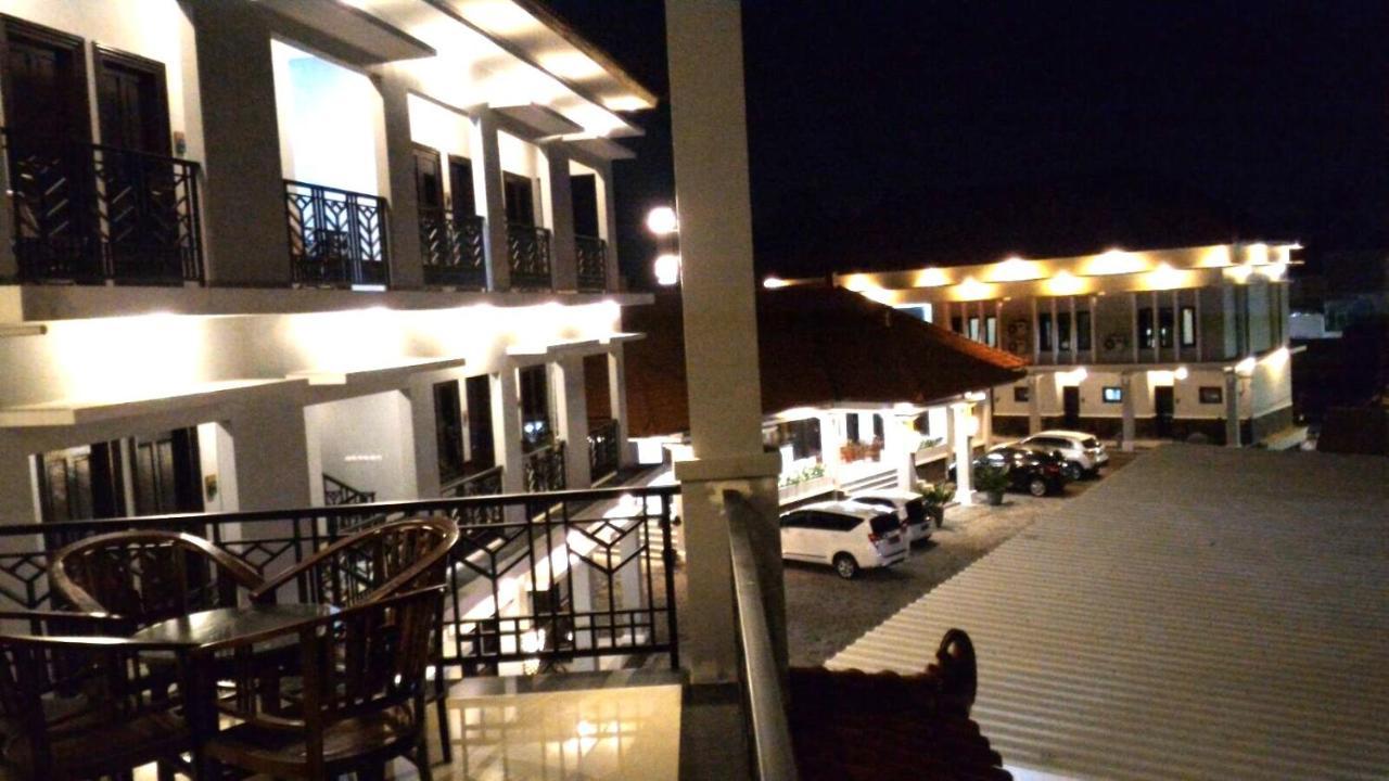 Avila Ketapan Rame Hotel Prigen Eksteriør bilde
